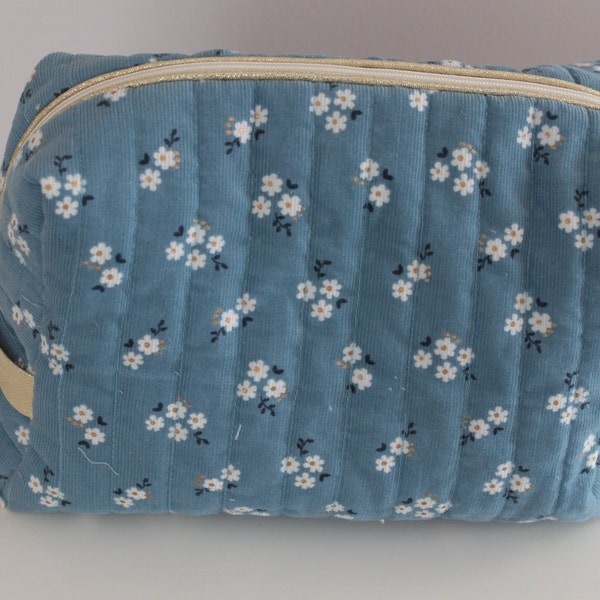 Trousse matelassée-Tissu velours motifs fleurs-Doublure coton-Passepoil-Pompon-Rangement maquillage/beauté/Matériel couture/broderie-Cadeau