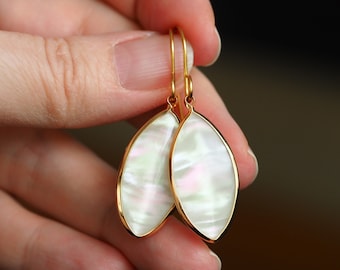Mother of pearl earrings with nickel-free ear hooks - mother of pearl earrings - earrings with mother of pearl - lightweight, summer earrings