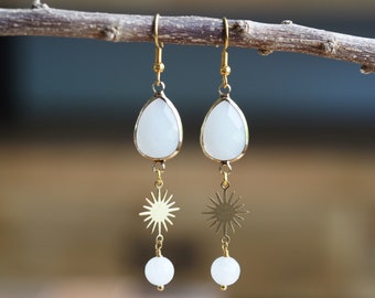 Longues boucles d’oreilles en or blanc avec ou sans soleil - boucles d’oreilles en verre à facettes blanches avec jade - pierre précieuse blanche - cadeau pour elle