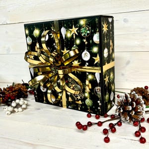 Graphic 45 Merry & Bright Mini Album Tutorial, Christmas Mini Album Tutorial, Graphic 45 Album Tutorial, Holiday Mini Album Tutorial