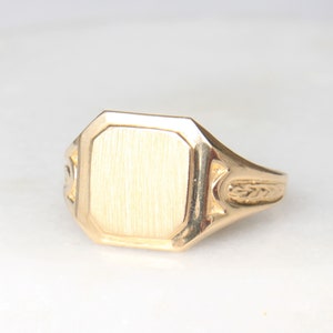 10k Square Signet Ring | Solid 10 Karat Gold Unique Simple Large Square Engravable Signet Ring | Anniversary Retirement Graduation Gift