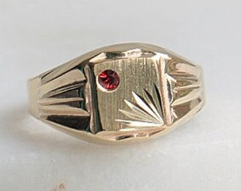 10k Red Stone Signet Ring | Solid 10 Karat Yellow Gold | Mens Ladies Engravable Stacking Pinky Bridal Wedding Unique Gift for Him Her