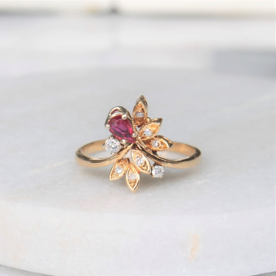 18k Gold Ruby Diamond Flower Ring | Vintage Solid… - image 1
