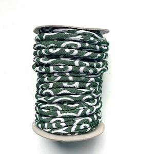 Cordons japonais 3mm, Chirimen, motif karakusa, vert et blanc (C3417-3)