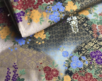 Tissu japonais, motif traditionnel Fleurs, fond beige, coton 110x50 (334A)