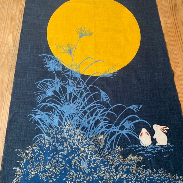 Tissu japonais, motif traditionnel Lapin, fond bleu marine, coton, panneau 110x48 (324G)