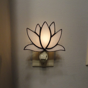 Lotus White Flower Night Light, Stained Glass