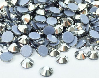 SILVER iron-on hotfix rhinestones - High quality rhinestones - Glass rhinestones 2mm to 6mm - Rhinestone wholesaler - Small and large quantities