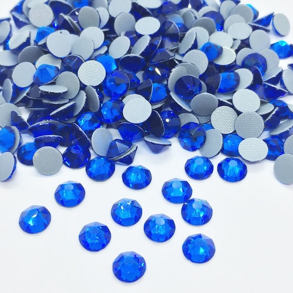 BLU 2088 strass termoadesivo 16 sfaccettature qualità Swarovski, strass  termoadesivi 2088 strass in vetro, da 3 mm a 6 mm -  Italia