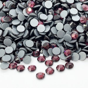 Strass termoadesivi in vetro DMC VIOLA - Strass termoadesivi - Grossista di strass - Piccole e grandi quantità
