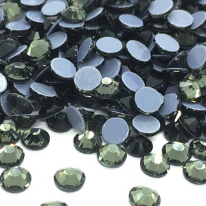 Strass hotfix GRIGI - Strass di alta qualità - Strass in vetro da 2 mm a 6 mm - Grossista di strass - Piccole e grandi quantità