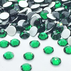 Strass termoadesivi VERDE SMERALDO 2088 16 sfaccettature qualità Swarovski, strass Hotfix 2088 - strass in vetro, da 3 mm a 6 mm