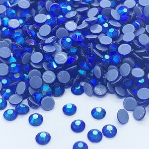 SAPHIR AB hotfix iron-on rhinestones - High quality rhinestones - Glass rhinestones 2 to 6mm - Rhinestone wholesaler - Small and large quantities