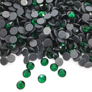 Strass VERT EMERAUDE thermocollant hotfix Strass verre DMC Grossiste strass Petite et grande quantité image 2