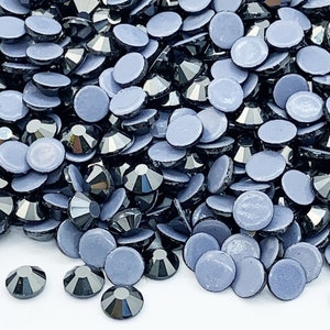 Strass di vetro termoadesivi EMATITE NERA di alta qualità - Strass di qualità Preciosa - Grossisti di strass - Piccole e grandi quantità