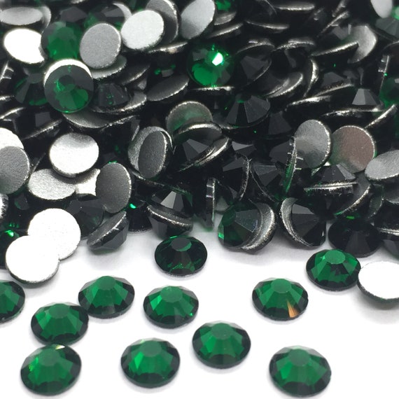 EMERALD GREEN rhinestones in glass to stick round - Home decoration  rhinestones - scrapbooking rhinestones - decoration rhinestones