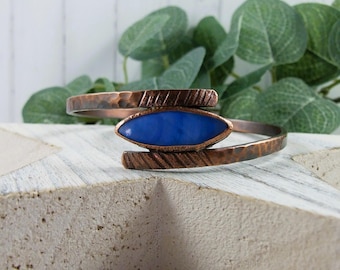 Copper Bangle, Hand Forged Copper Bracelet with Blue Shell. Size 20cms