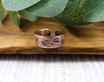 Chunky Copper Ring: Stamped Hearts and Flowers UK Size J