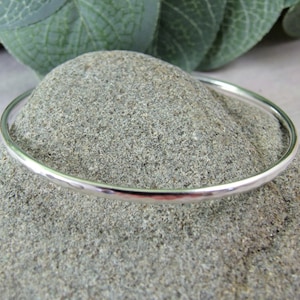 Sterling Silver Bangle with Hammered Finish 2.3 mm wide. Available in 3 Sizes XS-M