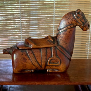 Horse Form Snuff Box / Early Rare 18th Century Northern European Treenware Engraved Wood Carving