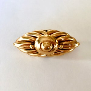 Vintage Art Deco Style Gold Oval Shaped Brooch / Retro Fashion Jewelry