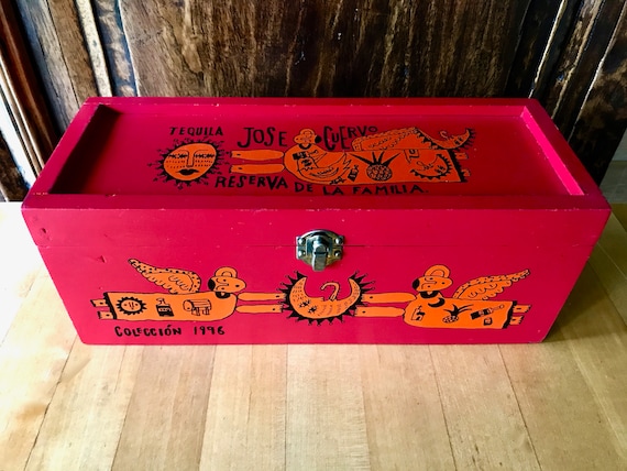 Vintage Jose Cuervo Tequila Box: Reserva De La Familia 1996