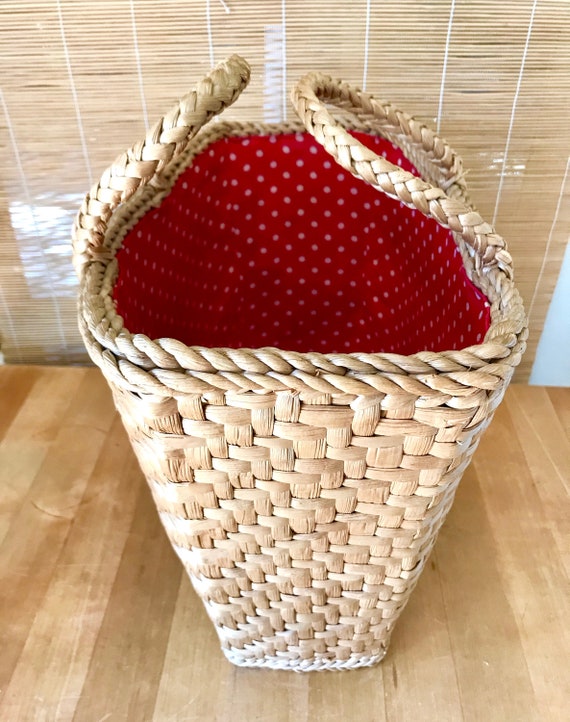 Red Polka Dot Lined Woven Straw Tote / Vintage Go… - image 2