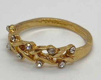 Preowned goldtoned ring with clear stones