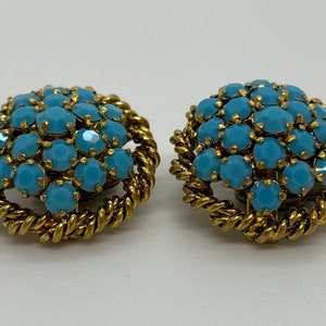 Lovely gold colored vintage clip-on earrings with blue stones image 1