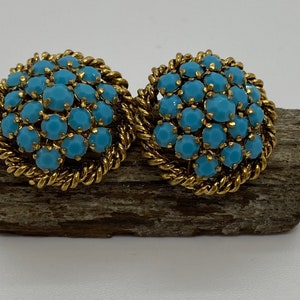 Lovely gold colored vintage clip-on earrings with blue stones image 6