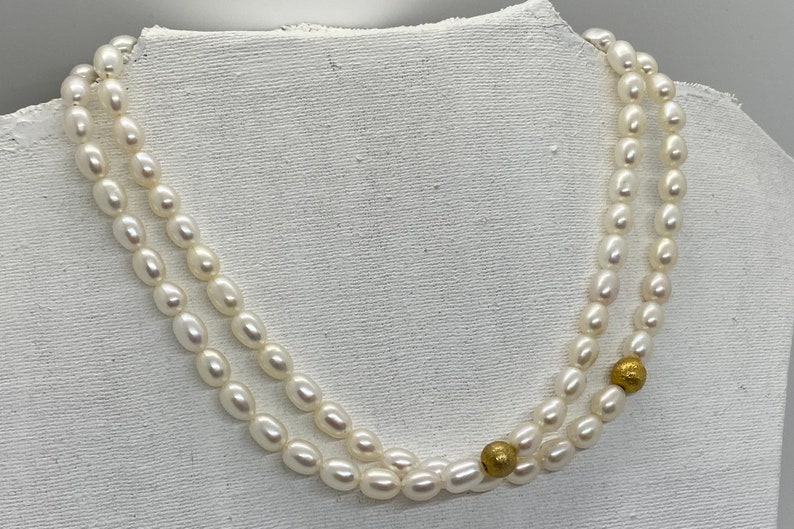 Elegant pearl necklace with white cultured pearls image 1