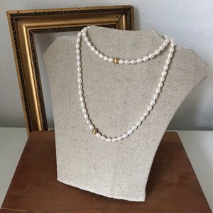 Elegant pearl necklace with white cultured pearls image 6