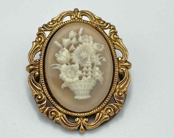 Vintage cameo brooch for scarf