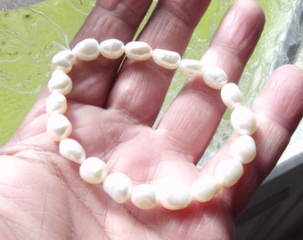 20+ nice quality! irregular white freshwater pearls 7-9 mm -TIA-83