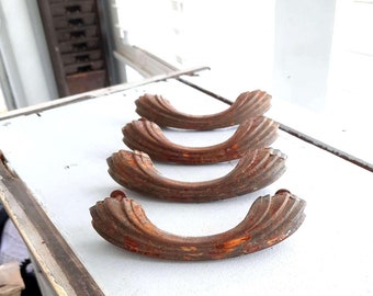 1 Antique Drawer Pull with Rust, Rusty Hardware for Dresser Drawers, art Deco Mid-century Industrial, Rusted Metal, scalloped long handlebar