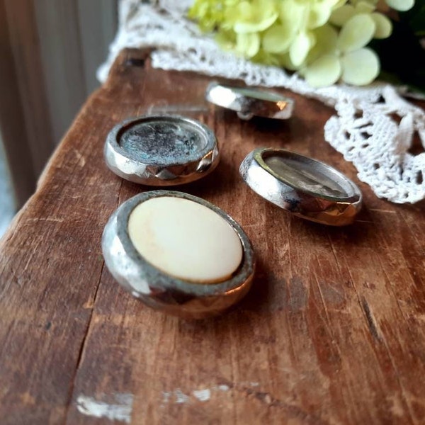 4 Antique buttons Vintage Lot, SILVER metal with Patina, Ivory Beige Circle Center, 1" round, 1/4" thick, for repurpose craft art project