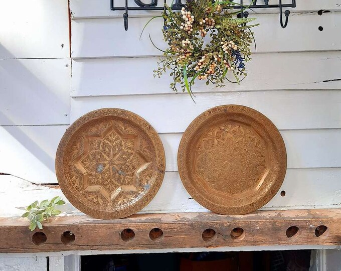 2 Vintage Brass Wall Decor Plates Etched Design Decorative Etsy