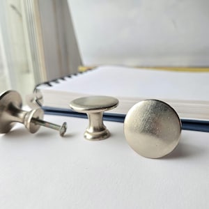 1 Vintage Silver Knob, Brushed Nickel Mushroom Cabinet hardware, Flat Top – 1 Inch Single Round Drawer Pull – Furniture Hardware with screw