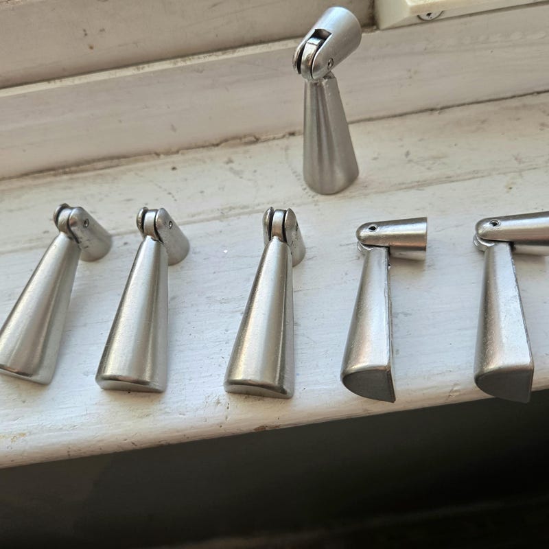 Triangle Drawer Pull - Etsy