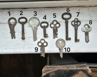 PICK 1 Vintage Skeleton Keys & Old Rusty Iron Metal Warded for steampunk jewelry, Curiosity junk journal, rustic antique craft assemblage