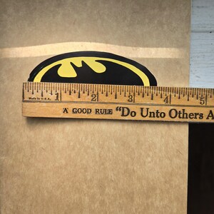 90s VINTAGE Batman sticker, retro DC Comics Old school 1990s bat emblem, logo imagem 2