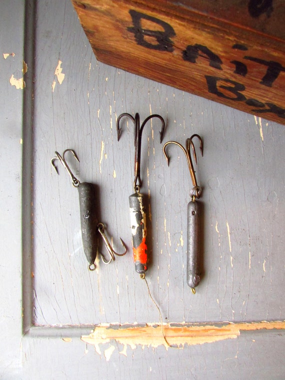 Old Vintage Fishing Tackle 3 Hooks, Heavy Duty Large Scale Big Metal Fish  Lures, Fisherman Bait, Antique Father, Grandpa, Dad Gift 