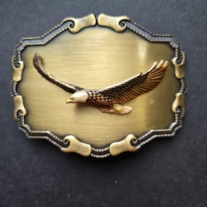 Vintage 1977 1978 Raintree Eagle Belt Buckle large Brass Enamel Flying Eagle Design, Retro 70s Accessory men&#39;s western fashion, Collectible