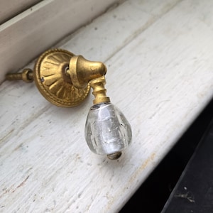 Vintage Brass & Glass Teardrop Drawer Pull – Antique Drop Ring Pull Handle – Shabby Chic Cabinet Hardware
