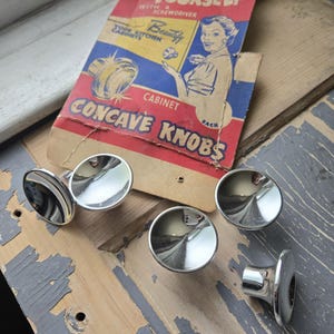 1 KNOB - VINTAGE Concave Pull, Kitchen Cabinet hardware 1 1/2&quot;, retro Chrome Brite Silver Metal Round 1.5&quot;, Yoders