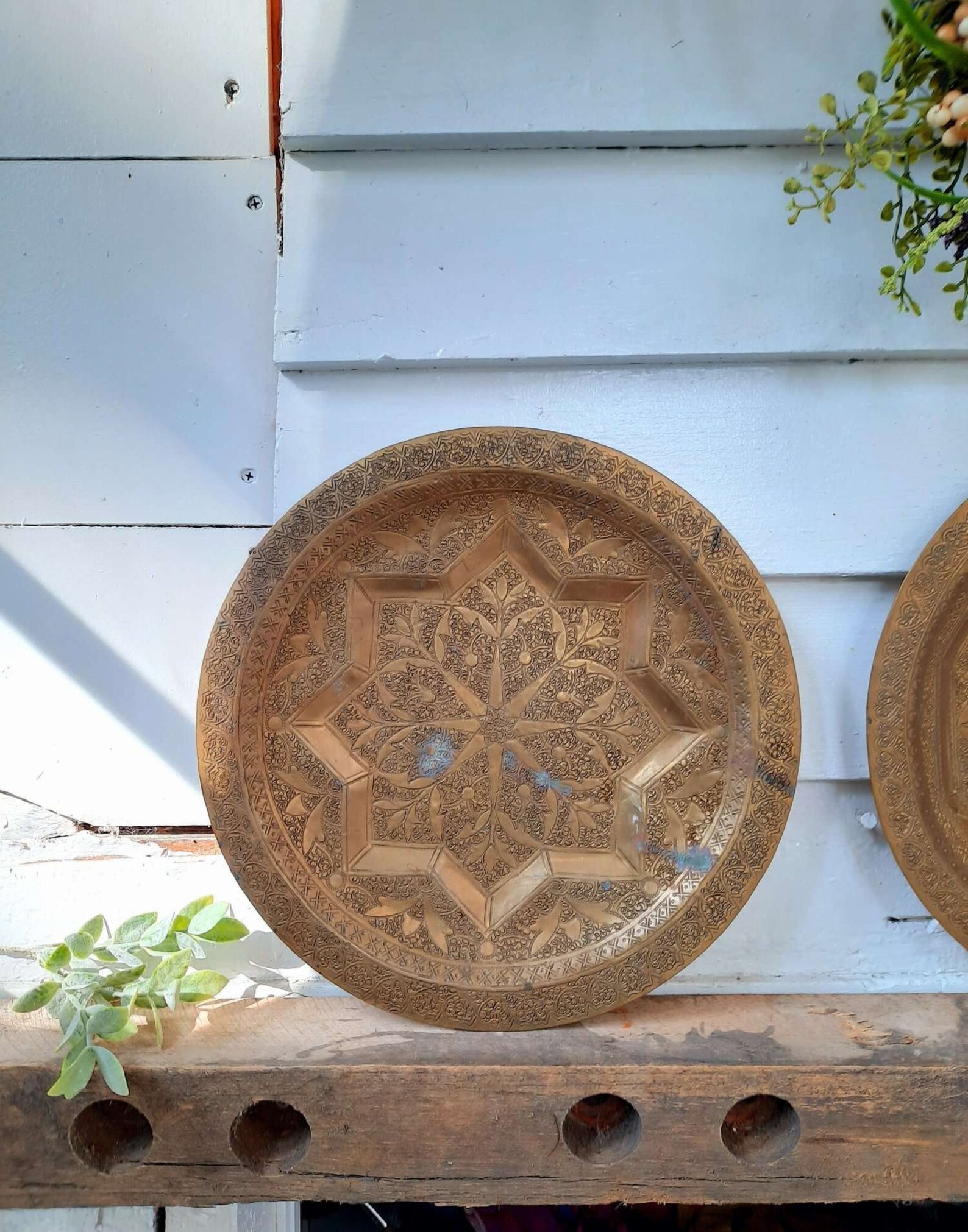 2 Vintage Brass Wall Decor Plates Etched Design Decorative Etsy