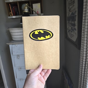 90s VINTAGE Batman sticker, retro DC Comics Old school 1990s bat emblem, logo imagem 5