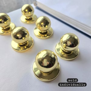 1 Vintage Brass Ball Knob - Two-Piece Set Drawer Cabinet Knobs with back plate and Shank Screws - Polished Gold Finish, Classic Round Ball