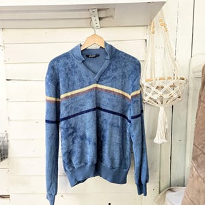 vintage retro 70s 80s Levi&#39;s V-Neck shirt long sleeve striped pullover sweater, collar, soft fabric, blue & yellow stripes, men xl Corduroy