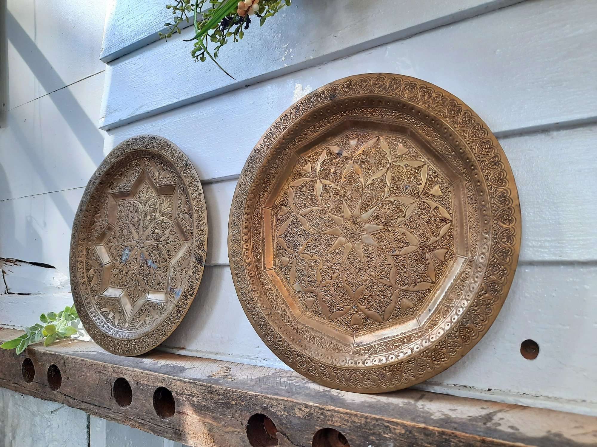 2 Vintage Brass Wall Decor Plates Etched Design Decorative Etsy